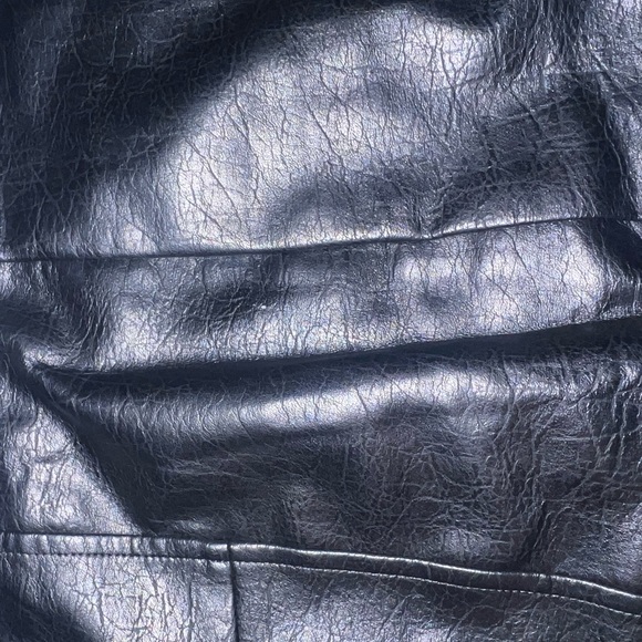 SHEIN Black Faux Leather Mini Skirt - Picture 8 of 11